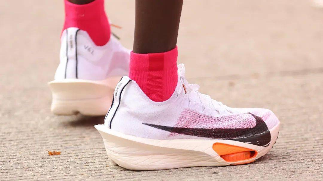 确定发售！2024首款NIKE神鞋！2399元……(图4)