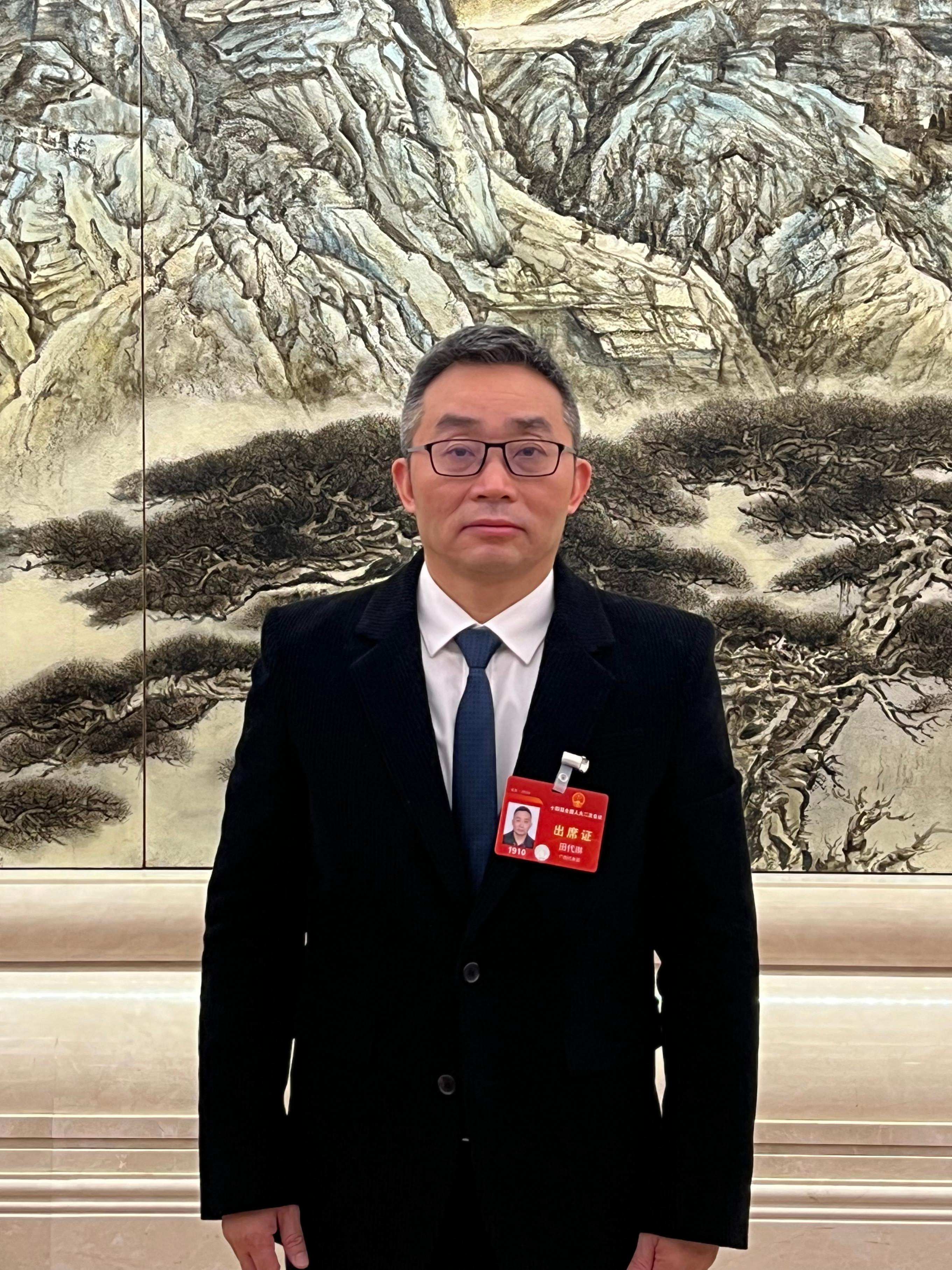 田代琳代表：坚定文化自信在新征程上讲好中国故事