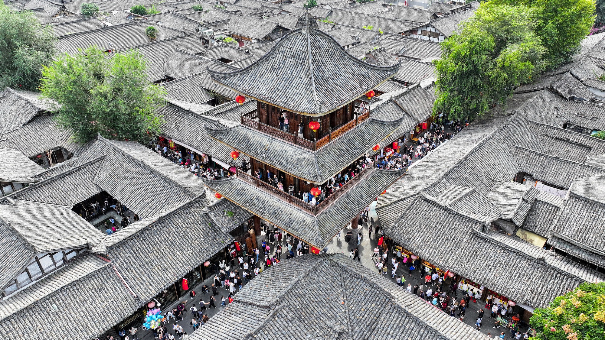 九游app：【央广时评】国庆文旅弘扬国韵花式翻新培育国潮消费新场景