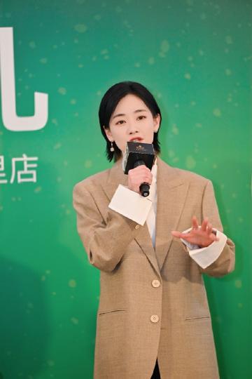 九游app入口：英皇电影城北京三里屯太古里旗舰店盛大开业大咖明星齐聚引领潮流风向标(图8)