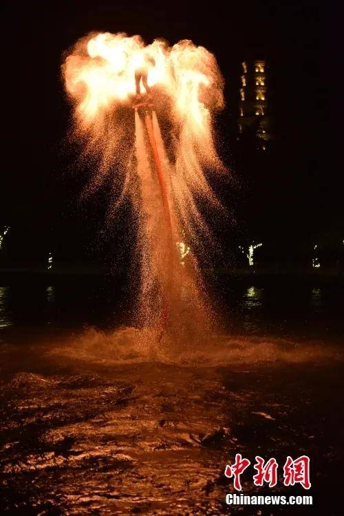 九游体育：中国文化大放异彩多彩国潮涌动全球热爱潮(图3)