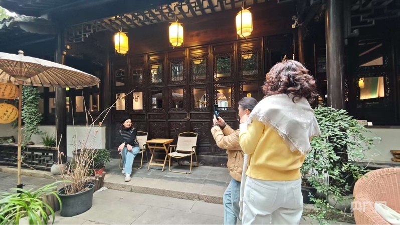 九游体育：高质量发展看中国上海南翔：国潮小镇发展踩上“风火轮”(图6)