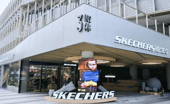“闷声发财”的美国运动品牌：年入654亿元在中国开出3500家店(图13)