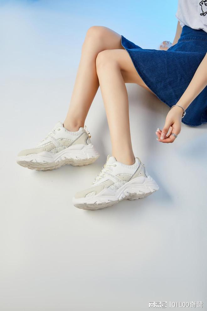 浅谈鞋子的起源和发展历程(图3)