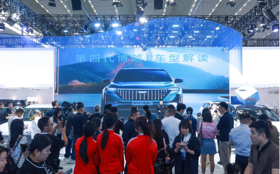 消费提振助商惠民创造未来不止于车2025第十七届西安五一车展盛大启幕(图5)