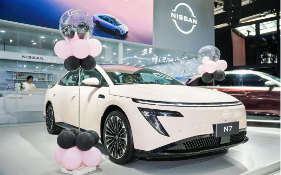 消费提振助商惠民创造未来不止于车2025第十七届西安五一车展盛大启幕(图6)