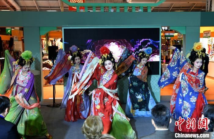 “遇鉴中国”2025中华文化主题展亮相巴黎(图2)