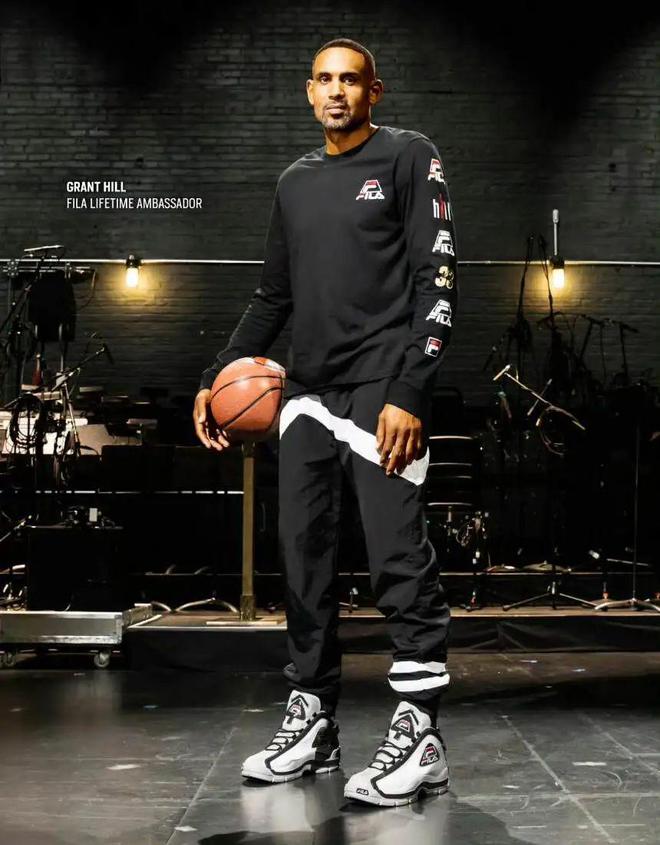 九游app：巅峰之作！卖出150万双！力压AJ(图2)