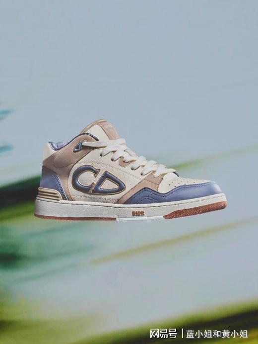 九游app：DIORB57经典百搭运动鞋(图4)