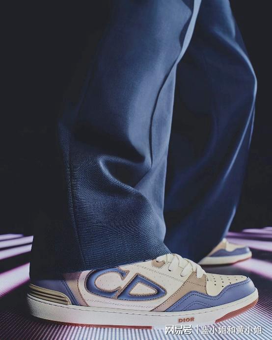 九游app：DIORB57经典百搭运动鞋(图3)