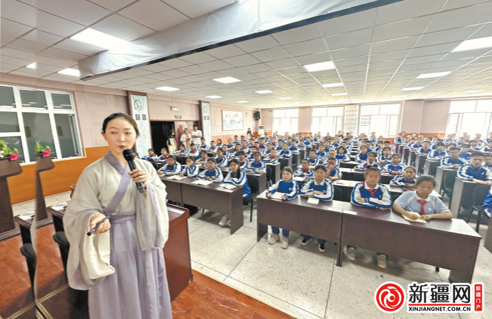 【铸牢中华民族共同体意识】国潮风涌起年轻人文化自信在这些细节里(图2)