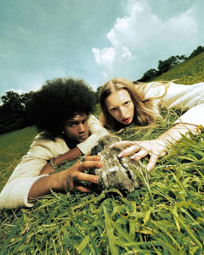 九游app入口：小众鞋履的「赛道选择」真是精彩…(图9)