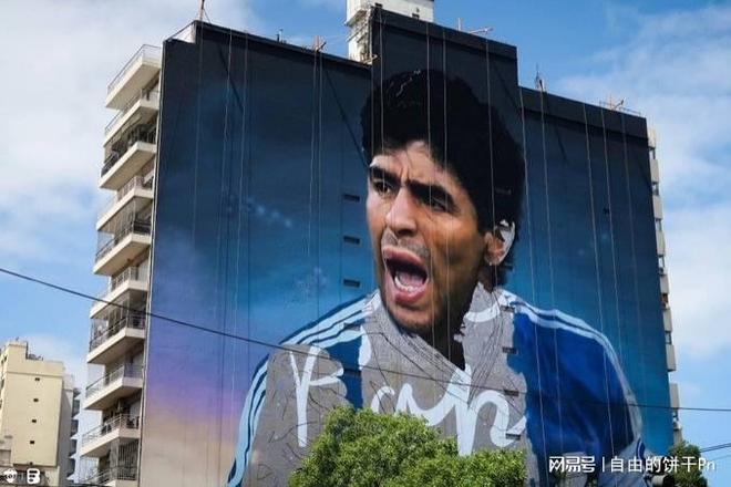 足球史的莫比乌斯环：梅西时代属于球王的运动美学(图8)