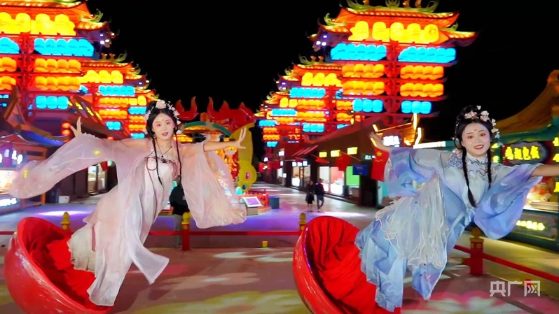 “九江之夜”点亮长江之畔的国潮新图景(图2)