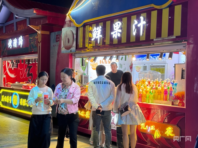 “九江之夜”点亮长江之畔的国潮新图景(图3)
