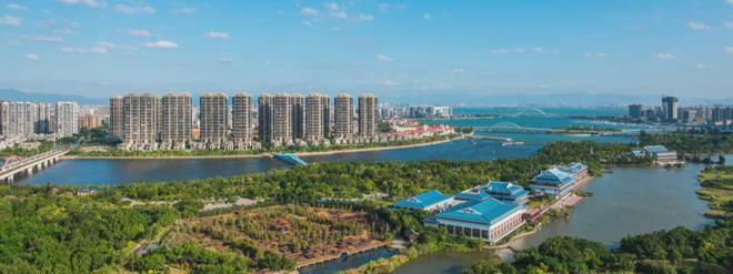 厦门竞配建天琴海售楼部预约五缘湾芯仅57席精装现房(图6)