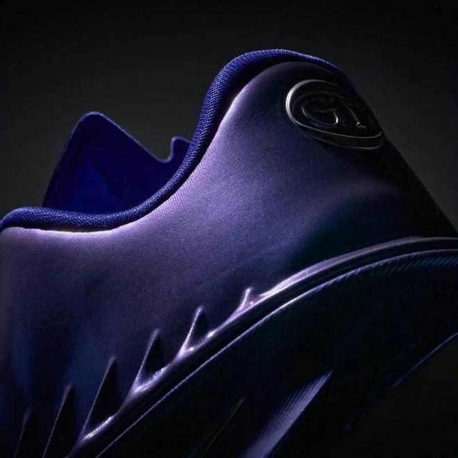 九游体育：年度最强？！Nike最新鞋款曝光！有点酷(图9)