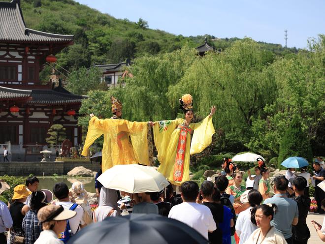九游体育：华清宫盛唐国潮：让千年唐文化“活”起来(图2)