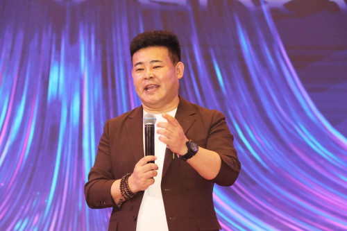 “望百康”明星签约启动仪式举行(图4)