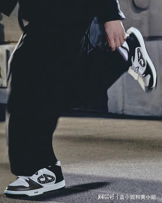 九游app：DIORB57全新的球鞋文化符号(图5)