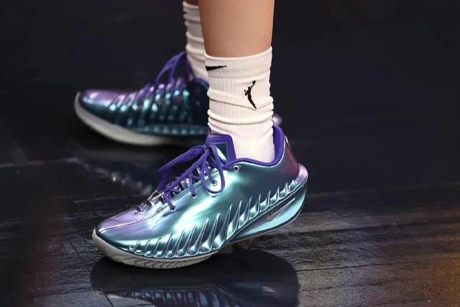 杜兰特全新战靴曝光！换风格了(图20)