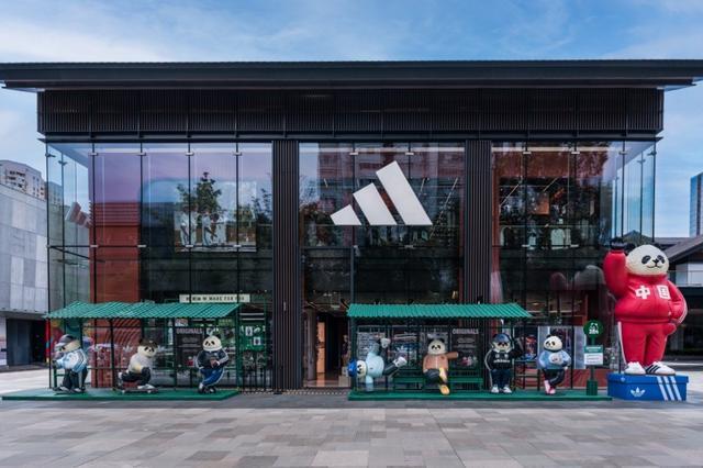 九游app：阿迪达斯爱德华兹二代专业篮球鞋在蓉全球首发(图5)