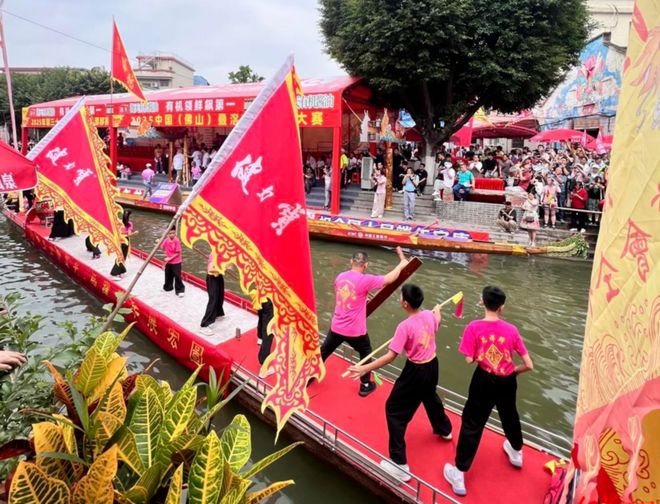 直击广东叠滘龙船赛：300元的观赛阳台位一位难求千元的龙船饭预订一空