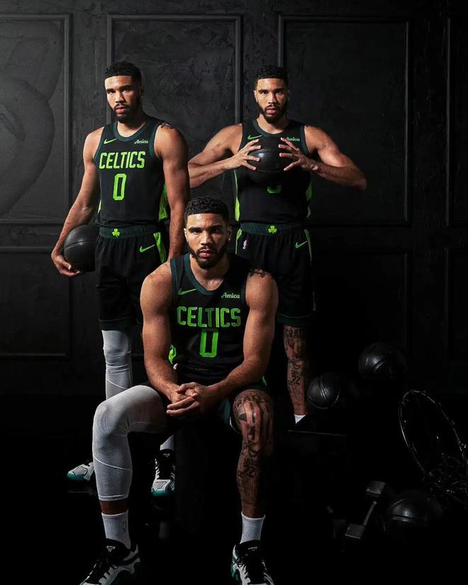 九游体育：40战靴来了！越来越没辨识度(图3)