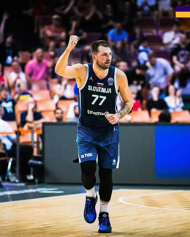 九游app：黑马！超强进化！个人签名鞋！快来了(图3)