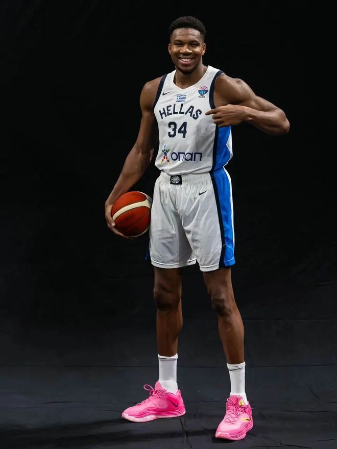 九游app：黑马！超强进化！个人签名鞋！快来了(图7)