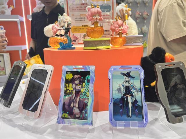 上古神兽遇上硬核科技：芯伴科技携AI潮玩系列产品首秀2025CTE中国玩具展(图3)