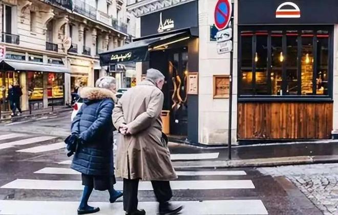 法国人少钱多工作时间低于中国人均GDP却高于中国？究竟为何(图4)