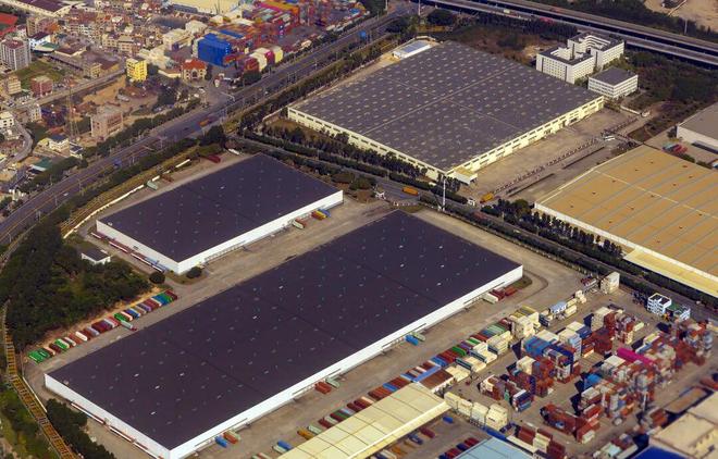 买阿迪达斯羽绒服的人被上了一课(图2)