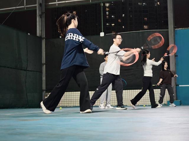 九游体育：学习正当时！成都全龄学堂青年夜校引领都市生活新潮流(图5)