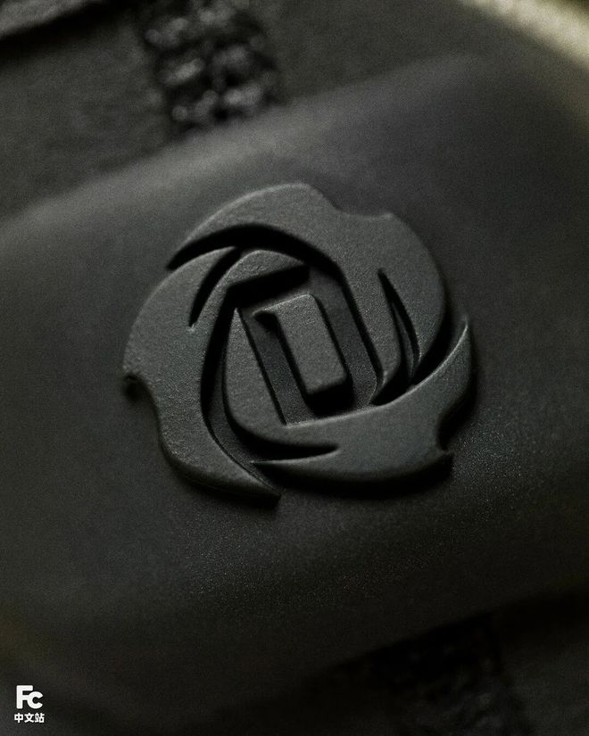 没想到！这双「罗斯战靴」刚发售就绝版了……(图7)