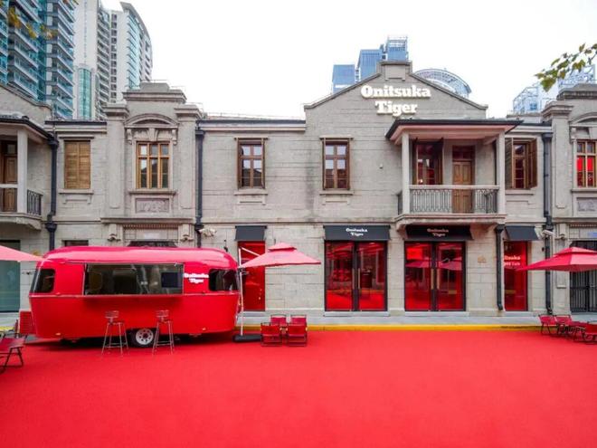 九游体育：独家专访Onitsuka Tiger大中华区GM：不做快闪也能成为商场「显眼包」(图2)