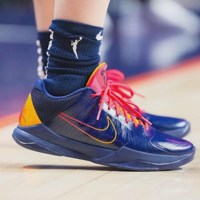 九游app：重磅：Snkrs球鞋排行榜出炉了！猜猜第一是谁(图4)