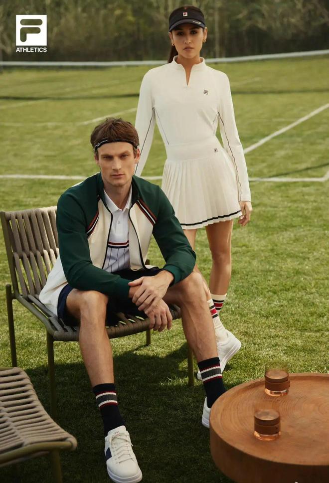 九游app入口：从全球第一到闭店清仓昔日球鞋王者被中国“并购之王”盯上(图4)