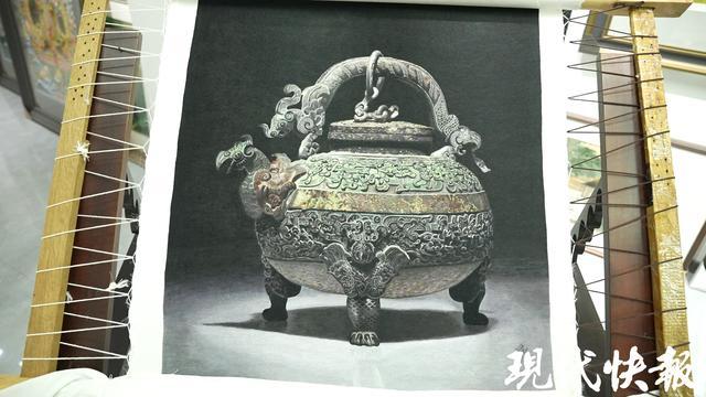 新国潮·新青年飞针走线让千年青铜器再现鼎盛光彩