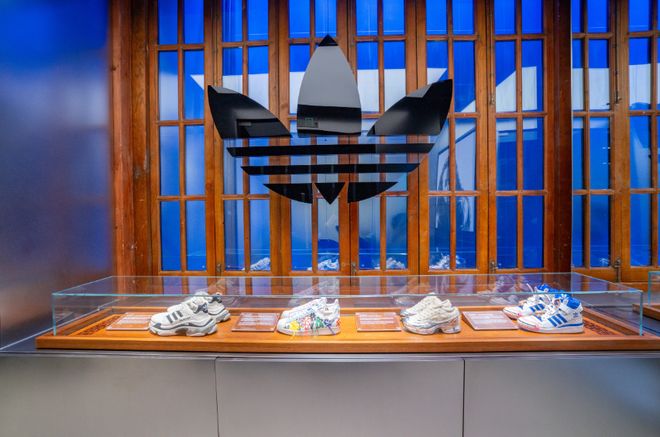 九游app：adidasOriginals全新概念张园店来了！试运营首日销售额全国第一(图3)