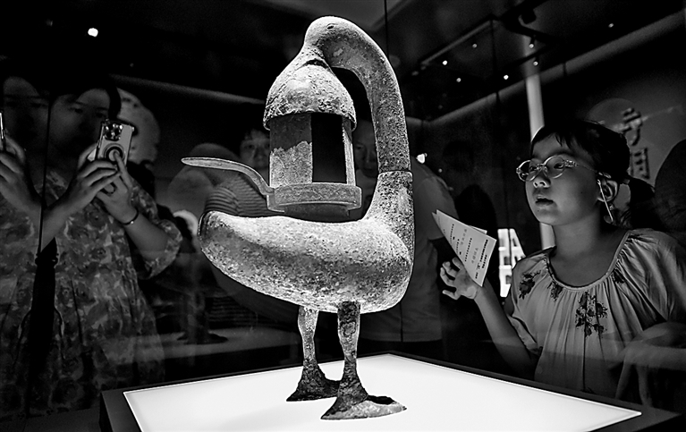 九游体育：二〇二五那些难忘的文化新图景(图4)