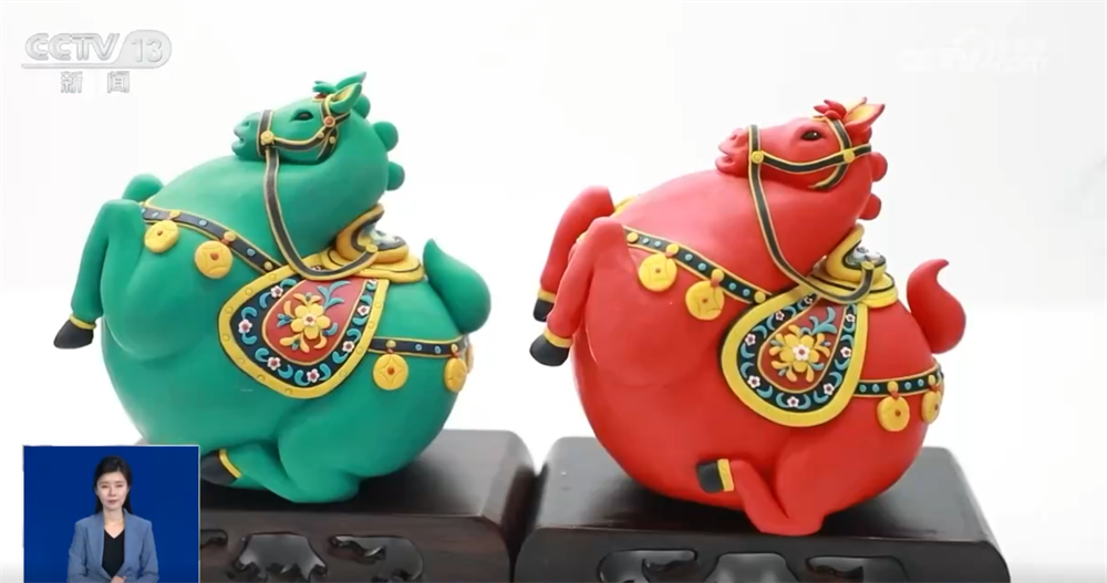 九游app：“国风+汉服”“国风+科技”文创”燃动节前文旅市场古韵国潮成顶流审美(图9)