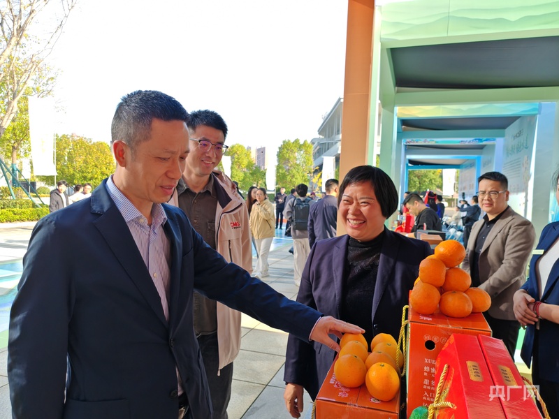 九游体育：邵阳名优特产联袂亮相“国潮城市”推介活动(图2)