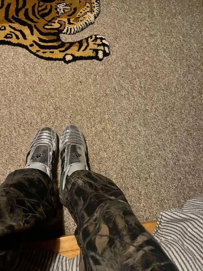 越懒越时髦？2025年无鞋带鞋履趋势解析(图15)