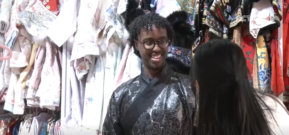 “国潮”化身“顶流审美”“古韵国风”成为文旅消费新常态勾勒消费升级新图景(图9)