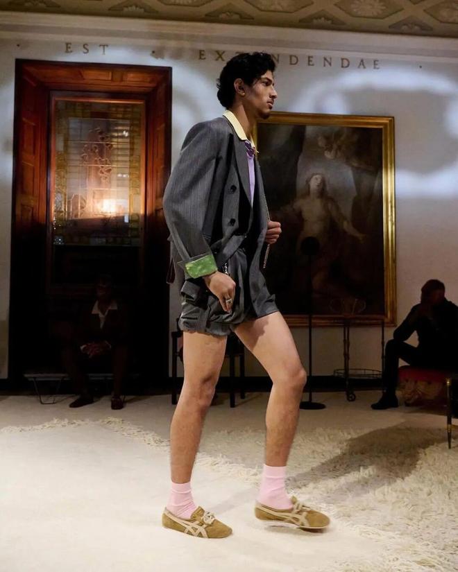 2026年即将爆火的几款运动鞋让你帅在前面(图4)