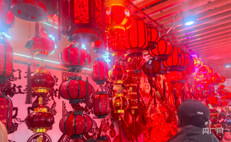 青城年味儿别样浓：非遗+国潮点亮中国红