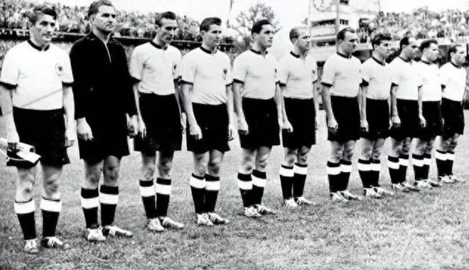 去杭州才发现：今年不兴运动鞋了满街都在穿“德训鞋”特洋气(图2)