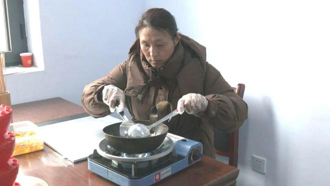 九游体育：【打造“四个强市”建设“幸福家园平安永济”】勺为笔糖为墨绘出非遗新活力