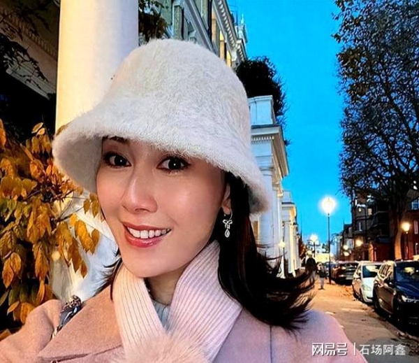 香港知名女星控诉媒体失实报道在网上高价售卖大尺度照片